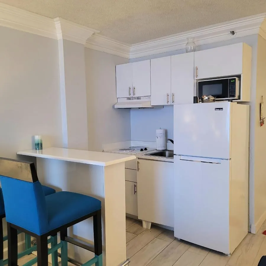 Direct Oceanfront With Balcony Apartment Daytona Beach