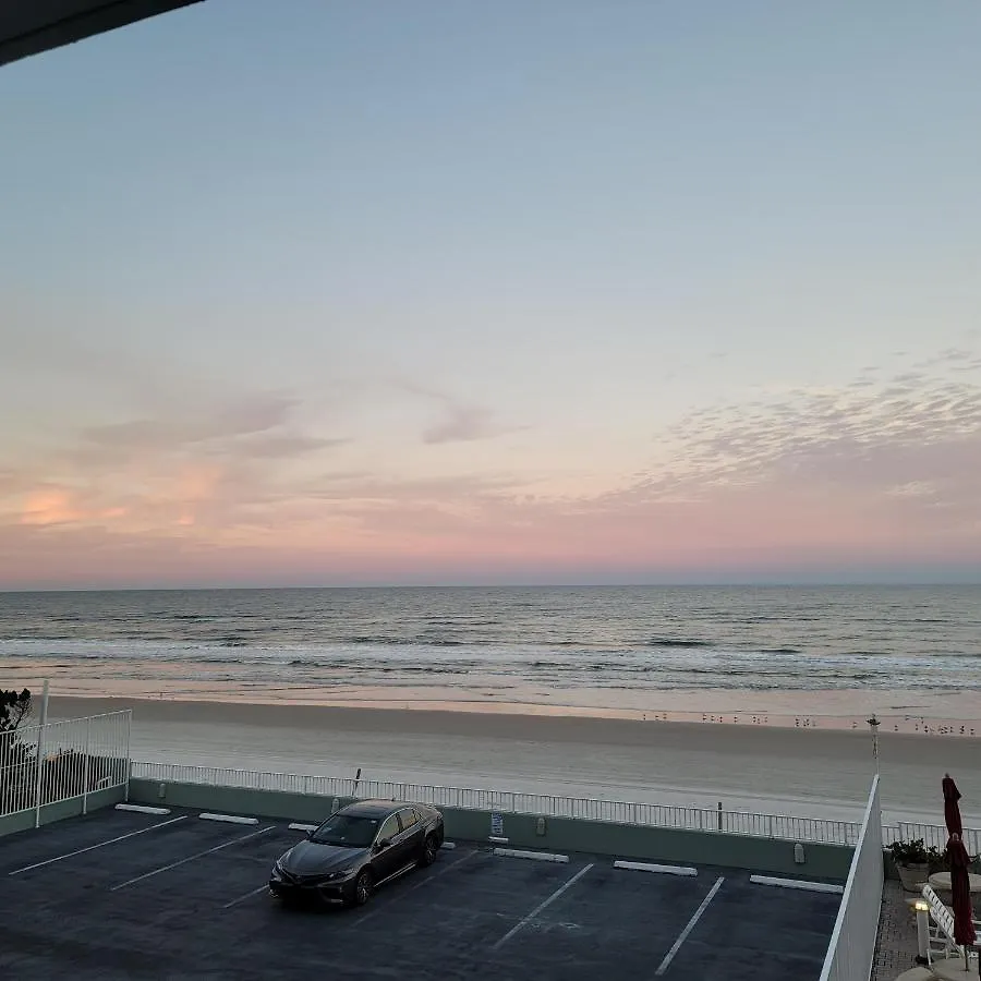 Direct Oceanfront With Balcony Apartamento Daytona Beach
